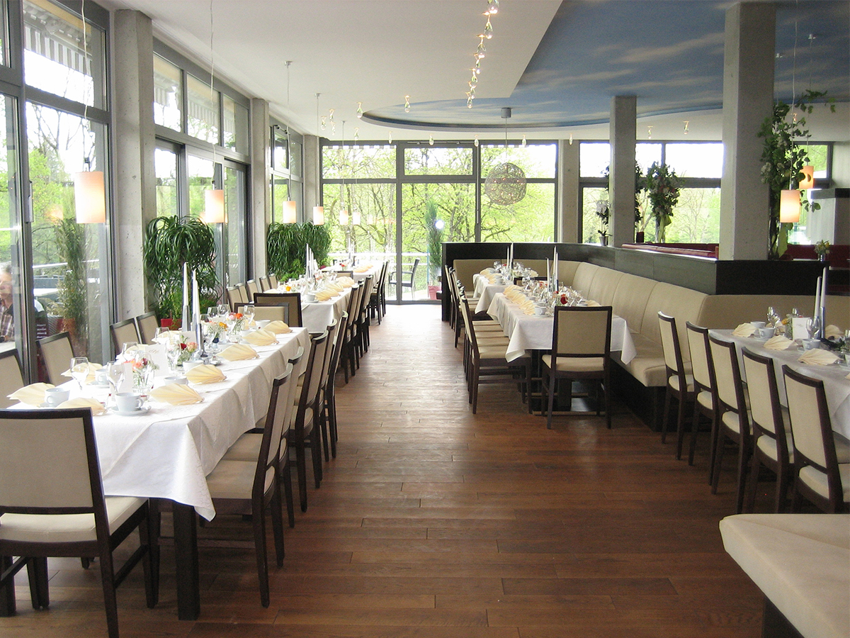 Raumlichkeiten__0004_Restaurant_3